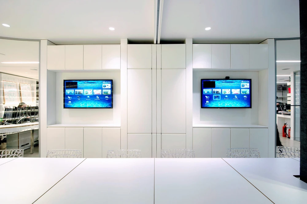 Storm_model_agency Image 5